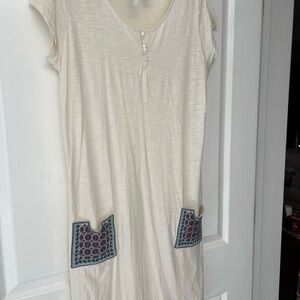 Cream Short Sleeve Dress with embroidered Pockets,organic cotton